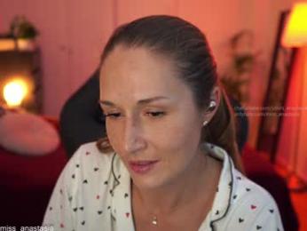yours_anastasia chaturbate stream image
