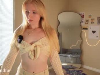 bestblondiiecb chaturbate stream image