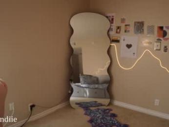 bestblondiiecb chaturbate stream image