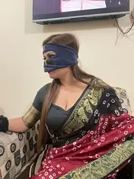 HoneyBearCpl stripchat stream image