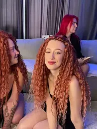 RollingGirlzzz stripchat stream image