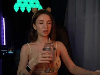 Malyshkaaa bongacams stream image