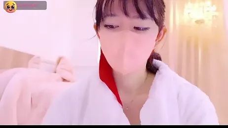 maii- stripchat stream image