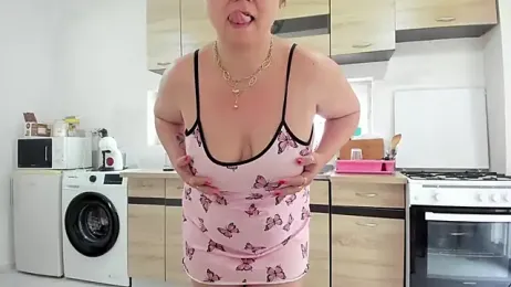 Julia35 stripchat stream image