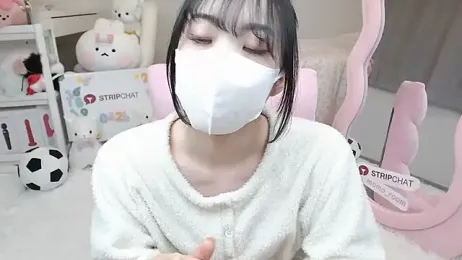 momo_room stripchat stream image