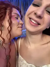 RollingGirlzzz stripchat stream image