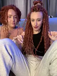 RollingGirlzzz stripchat stream image