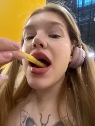 Honey___Hot stripchat stream image