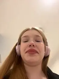 Honey___Hot stripchat stream image