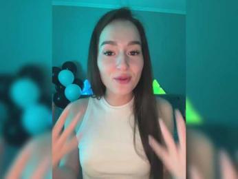 whiteTEA bongacams stream image