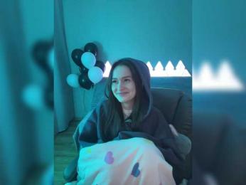 whiteTEA bongacams stream image