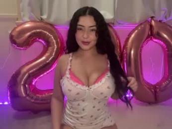 cuddlymoana chaturbate stream image