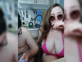 Red-rooms bongacams stream image