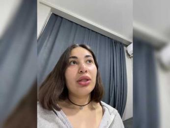 wlcm2talilia bongacams stream image