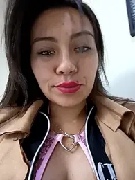 LIZ-06_ stripchat stream image