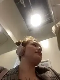 Honey___Hot stripchat stream image