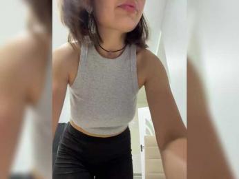 wlcm2talilia bongacams stream image