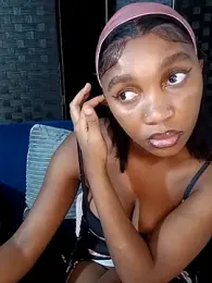 Hannah_107 stripchat stream image