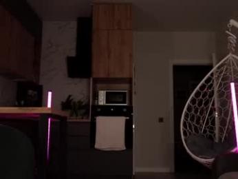 emilybatee chaturbate stream image