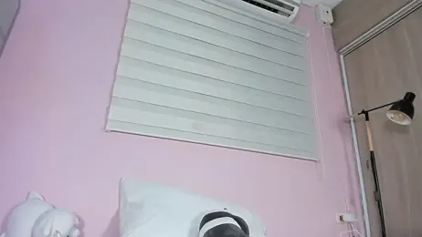 emily_sweett24 stripchat stream image