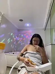 oizoe stripchat stream image