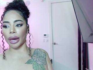 strellakat camsoda stream image