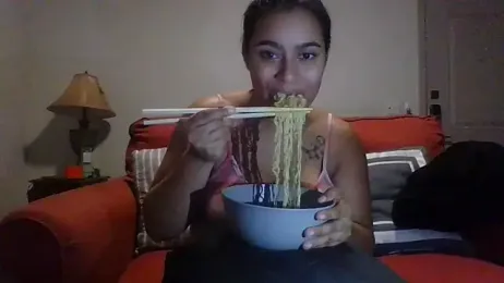 cinnaminnie stripchat stream image