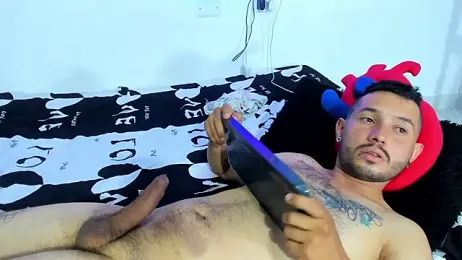 Bad_Couple_1 stripchat stream image